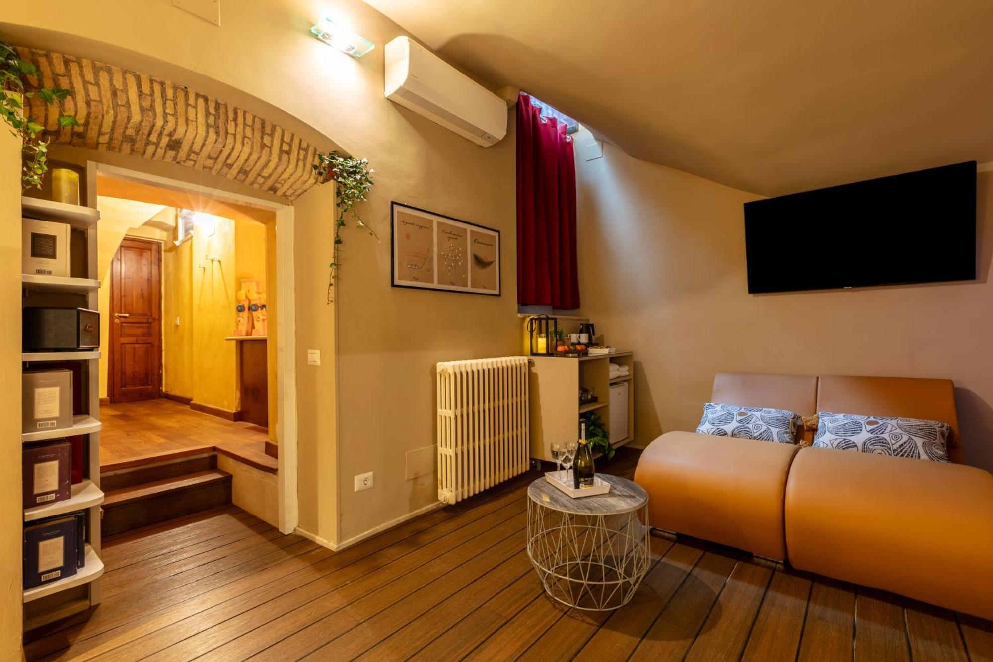 Romac Coronari With Gym, Sauna And Garden Exterior foto