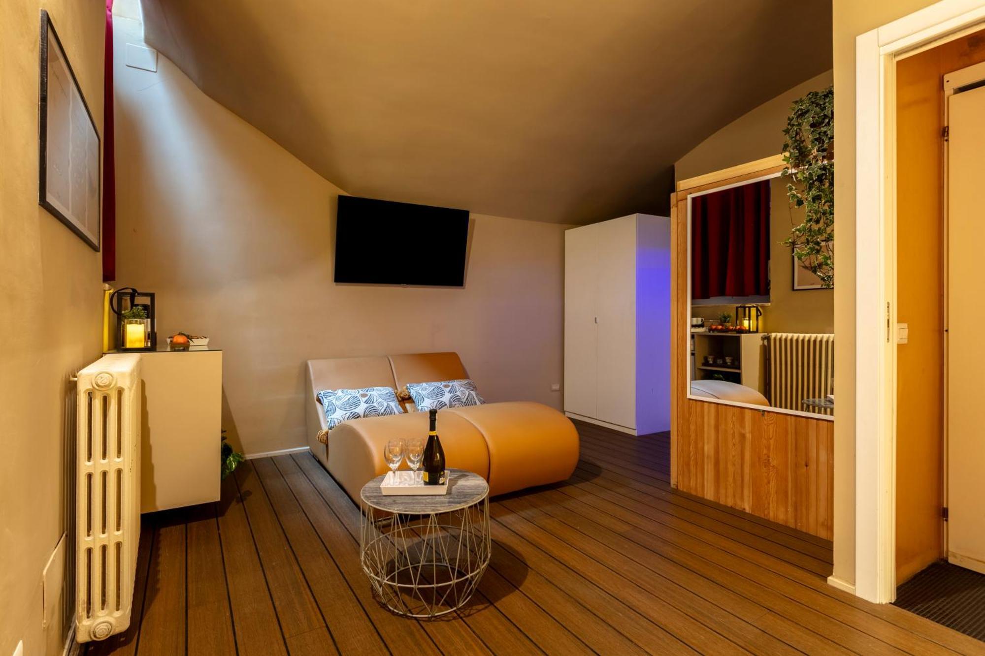 Romac Coronari With Gym, Sauna And Garden Exterior foto